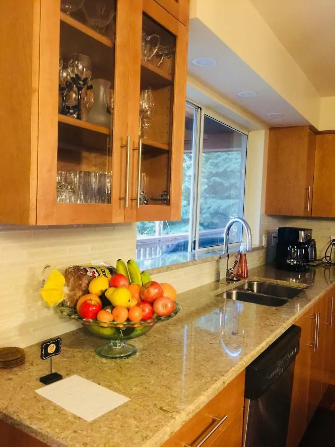 Holiday home Garden Bridge House Villa Sechelt